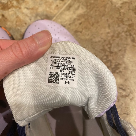 Under Armour ‘21 Jet, Youth 6 - Picture 4 of 8